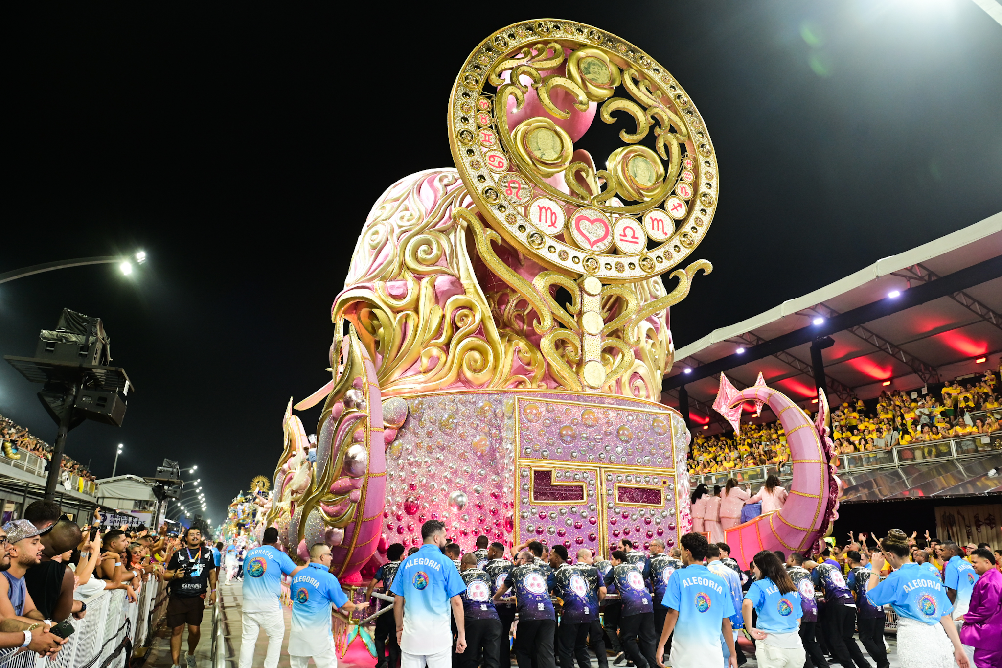 Rosas de Ouro (Desfile 26)