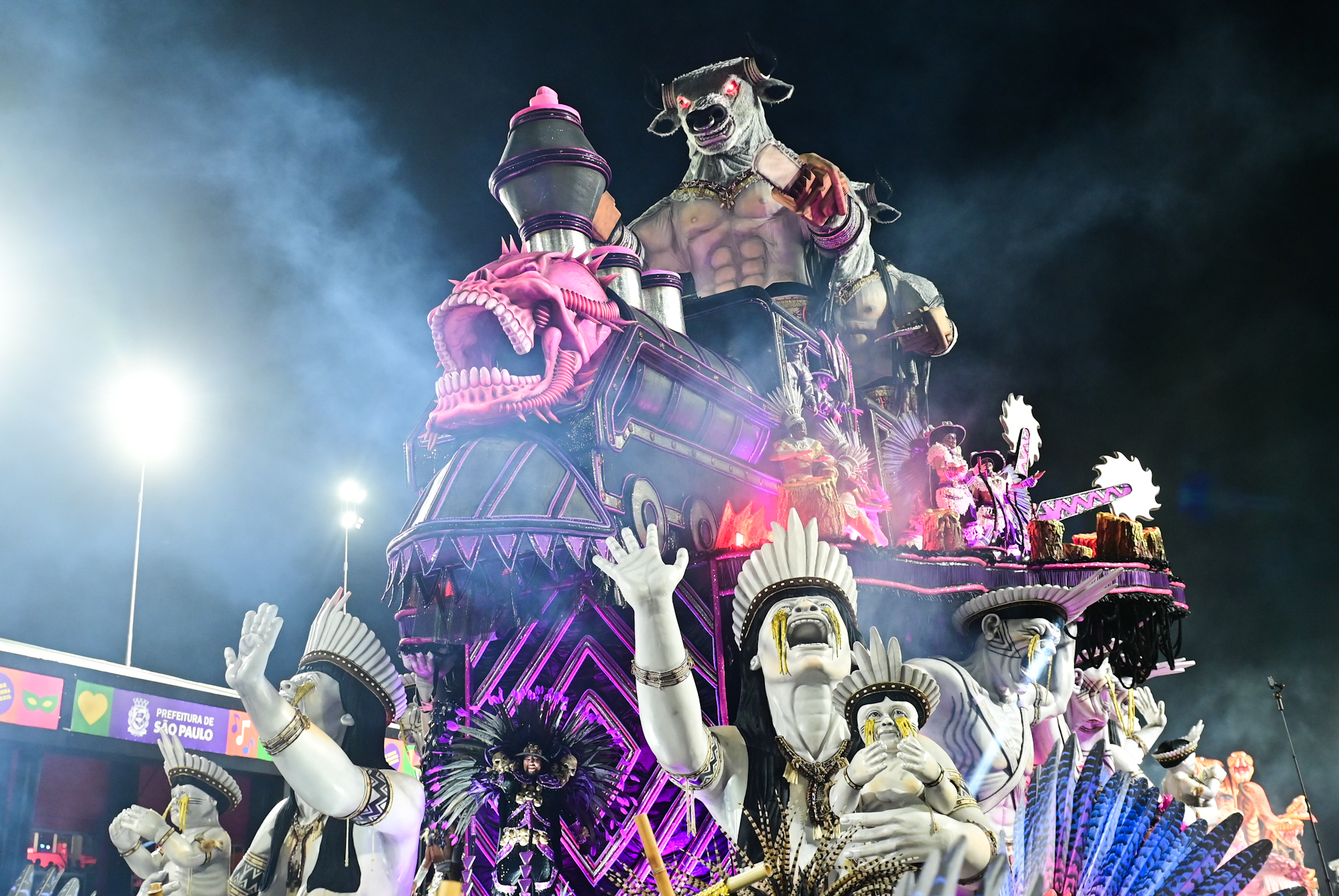 Gaviões da Fiel (Desfile26)